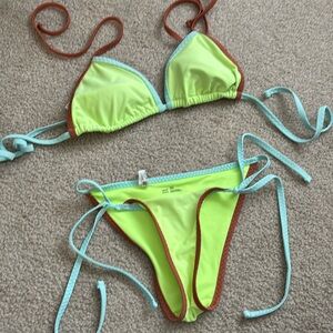 “Aerie”: bikini